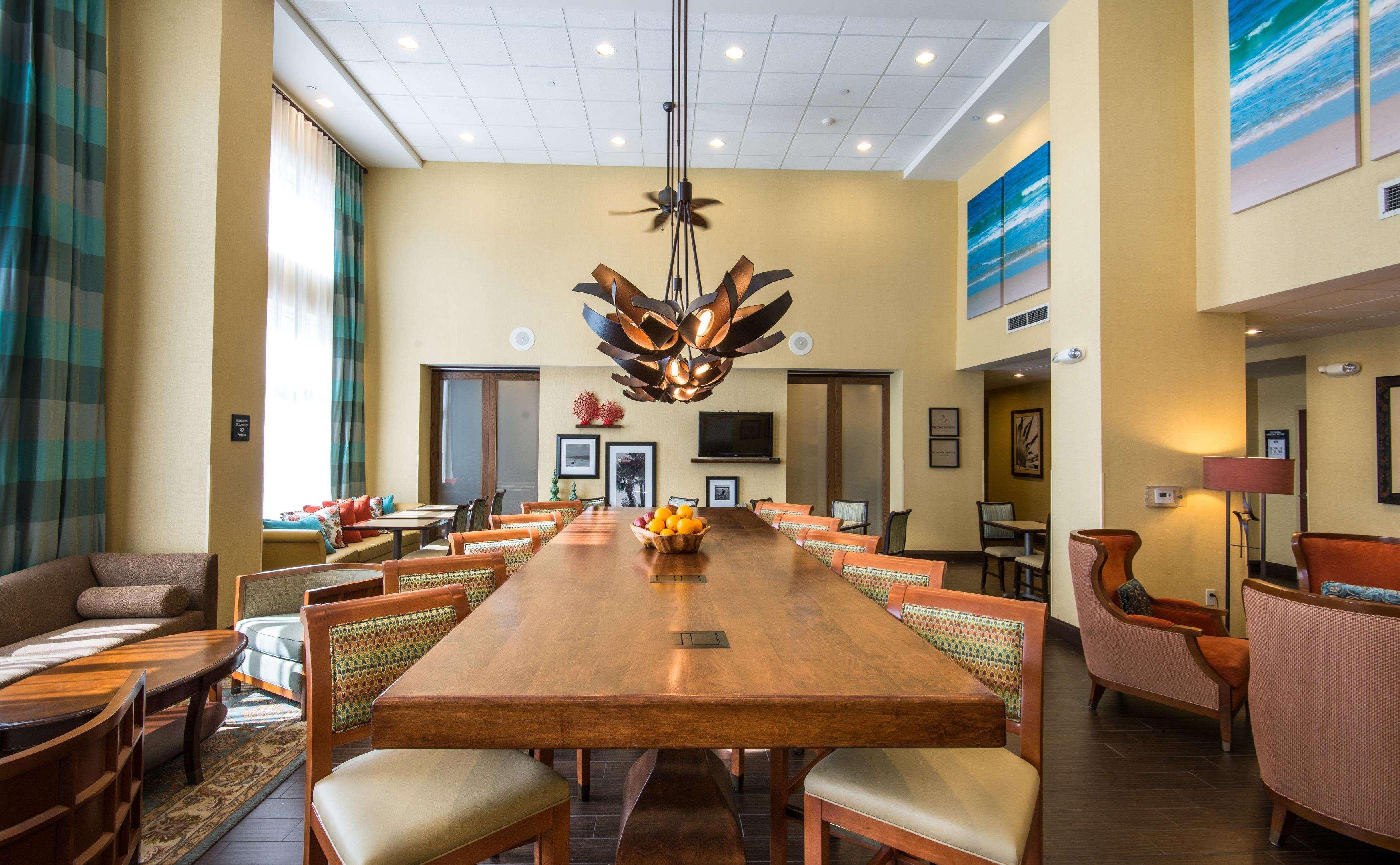 Hampton Inn & Suites Fort Myers-Colonial Boulevard Ngoại thất bức ảnh