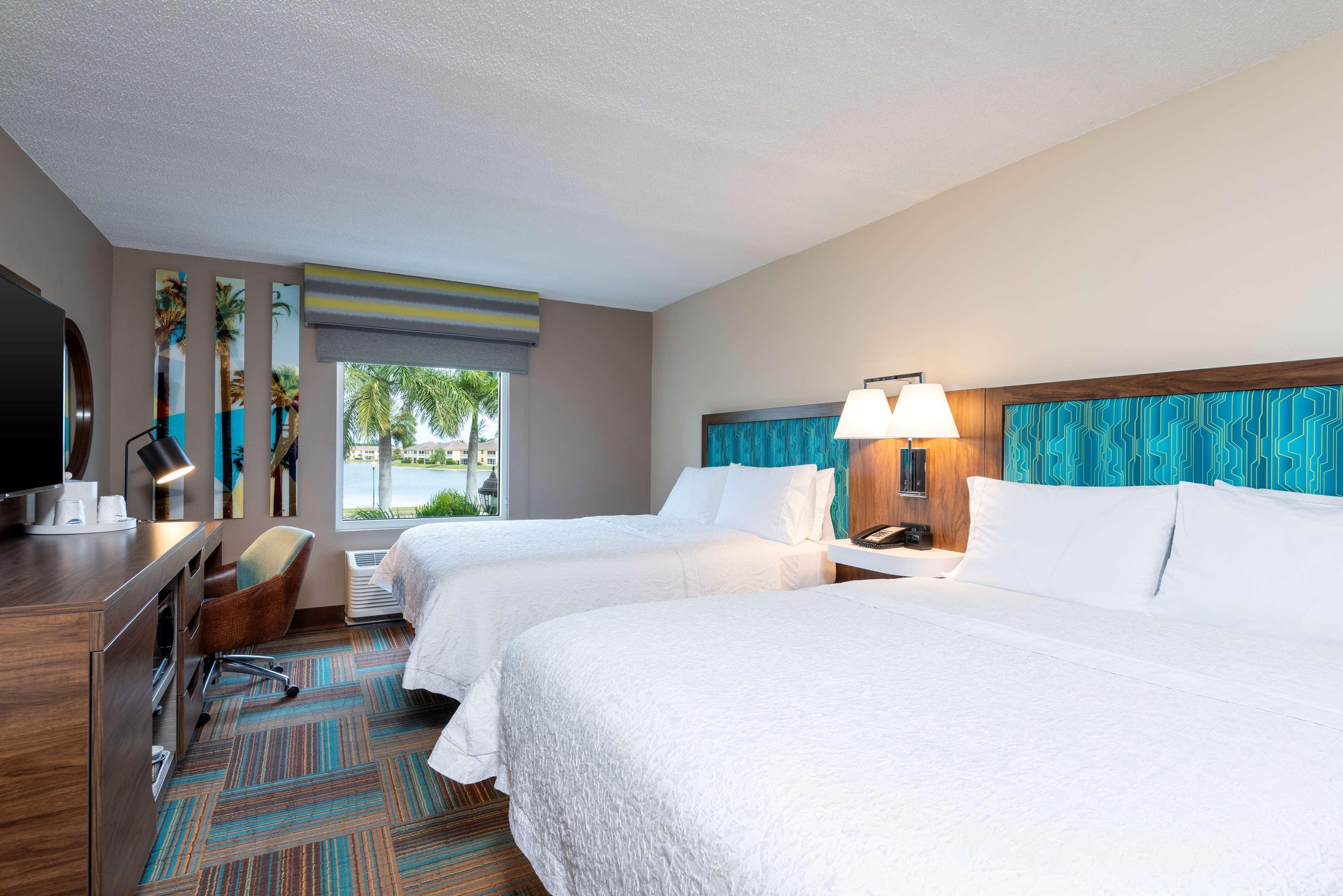 Hampton Inn & Suites Fort Myers-Colonial Boulevard Ngoại thất bức ảnh