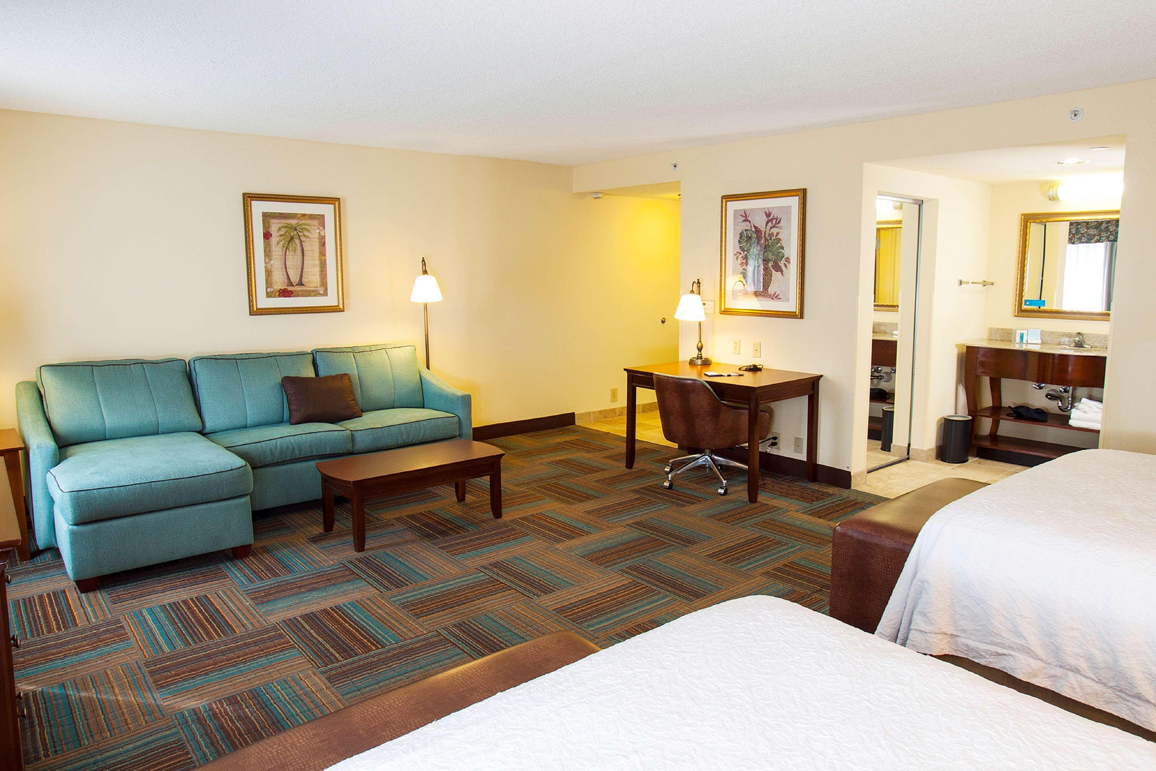 Hampton Inn & Suites Fort Myers-Colonial Boulevard Ngoại thất bức ảnh