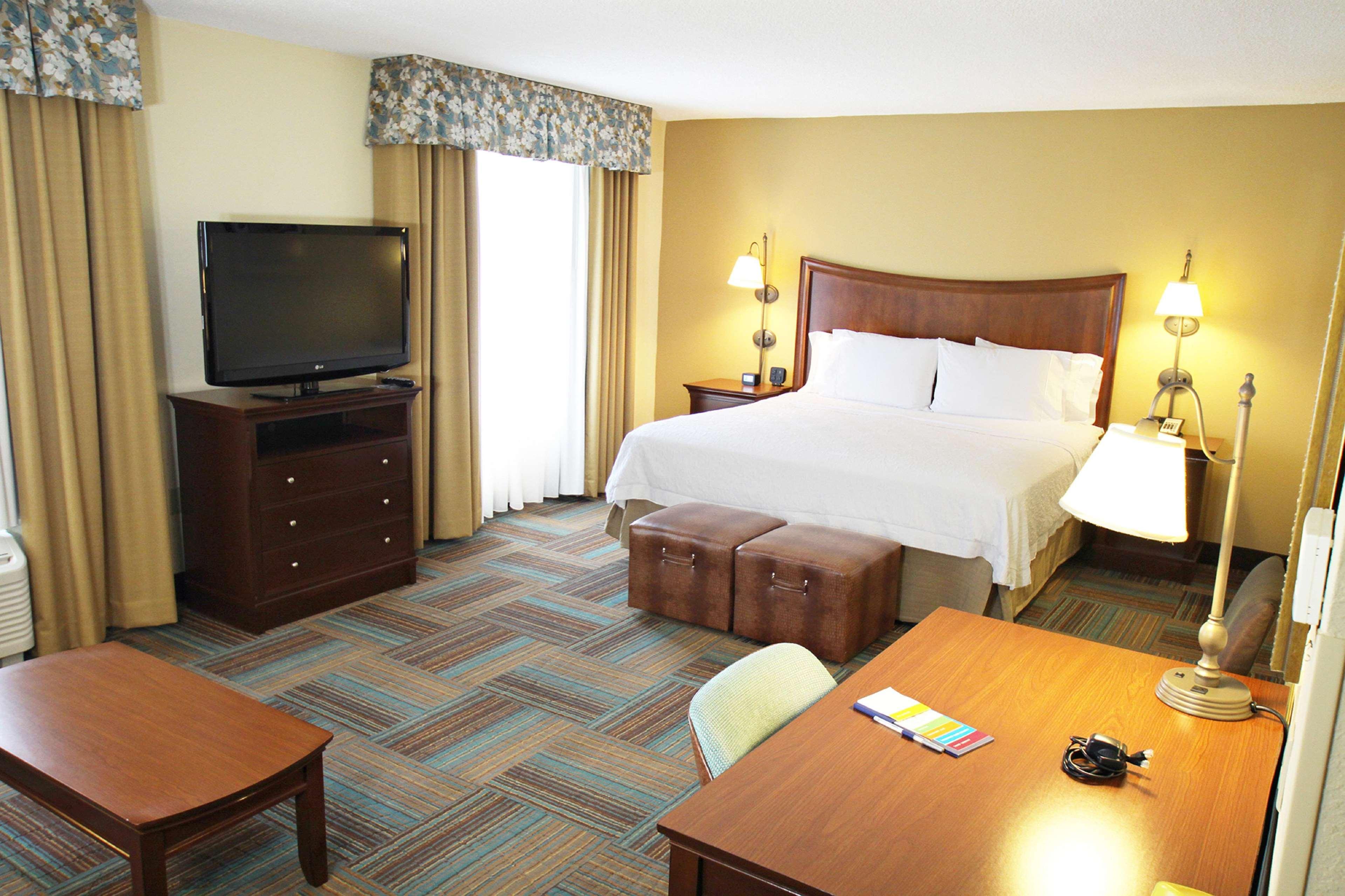Hampton Inn & Suites Fort Myers-Colonial Boulevard Ngoại thất bức ảnh