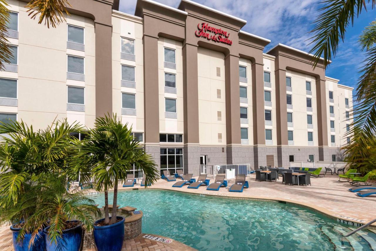 Hampton Inn & Suites Fort Myers-Colonial Boulevard Ngoại thất bức ảnh